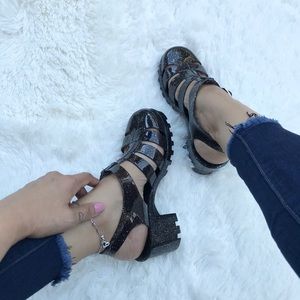 Black glitter jelly caged gladiators sandals✨